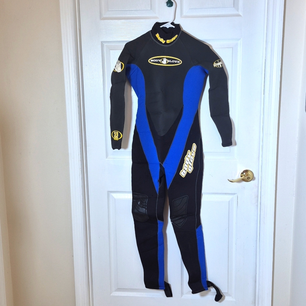 Body Glove Wetsuit black and blue color size Small